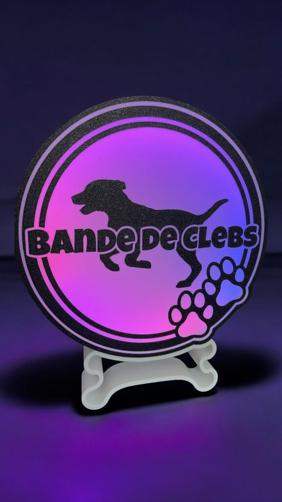 Lampe LED personnalisée pour association de chiens avec logo et message lumineux