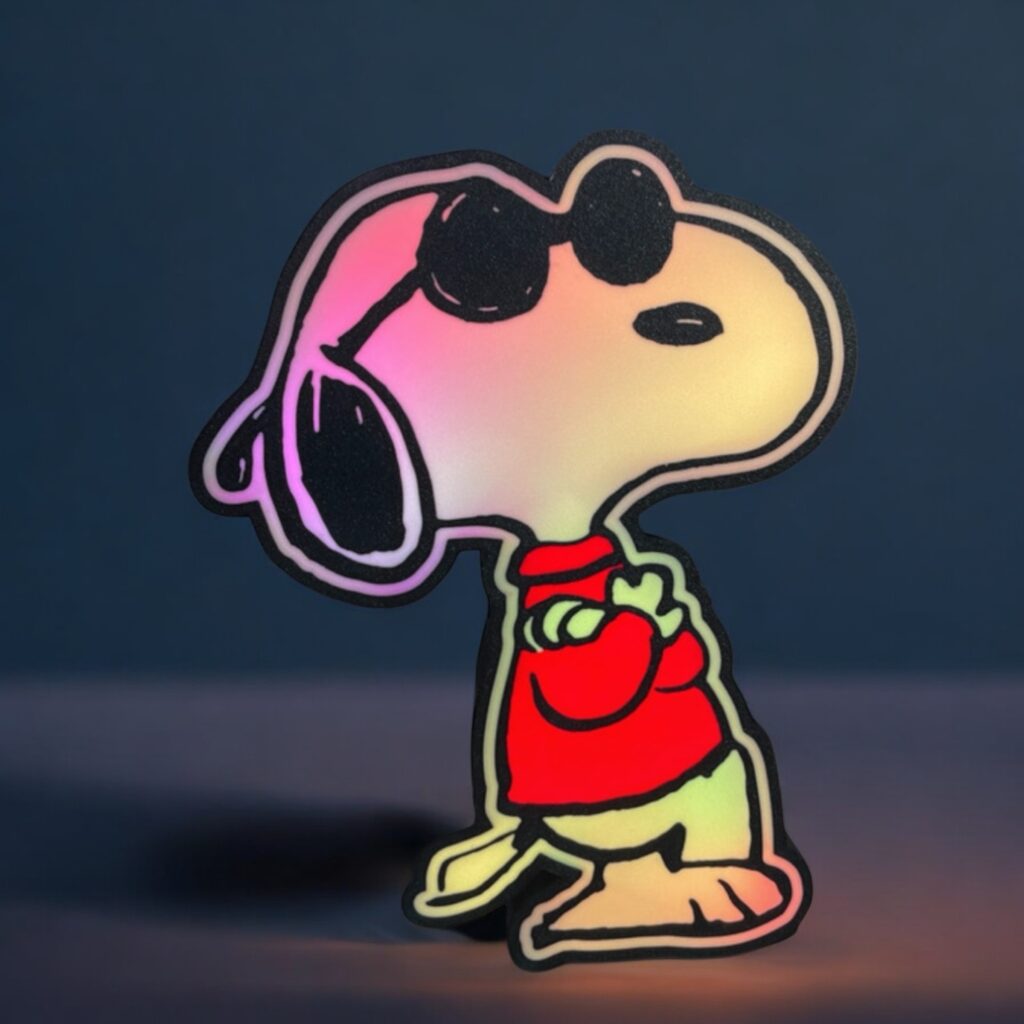 Lampe LED personnalisée avec Snoopy en pull rouge et éclairage chaleureux